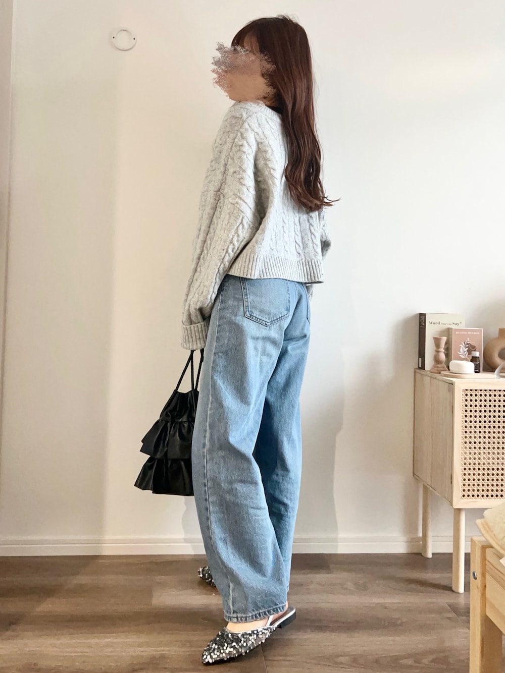 「オトナカジュアル、シンプルコーデ、パンツスタイル、オトナ女子、デニム、春服みてみて、低身長コーデ、大人カジュアル、プチプラ、グレー、低身長、春、カーディガン」｜「SM2のアイテム（カーディガン/ボレロ、グレー系）」を使った、Reiさん（レディース・151cm）の春コーディネートの1枚目の写真