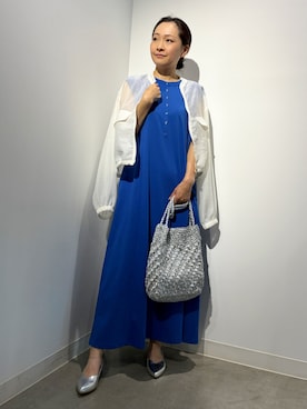 「Au BANNISTER（オゥバニスター）の【販売店舗限定】Vカットパンプス（パンプス、シルバー系）」を使った、Nari.さん（レディース・156cm）の春コーディネート