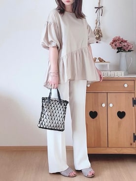 「LOWRYS FARM（ローリーズファーム）のセンタープレスカラーフレアパンツ　870189（その他パンツ）」を使った、hitomiさん（レディース・158cm）の夏コーディネート