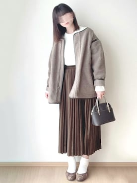 「ベロアスカート」｜「アイテム（バレエシューズ）」を使った、hitomiさん（レディース・158cm）の秋コーディネート