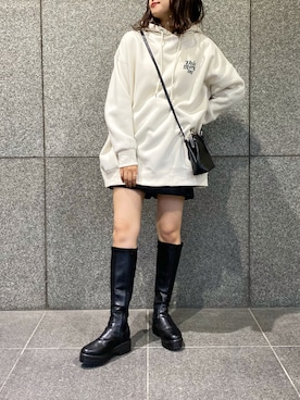 「ロゴパーカー」｜「アイテム（その他シューズ）」を使った、apres_jourさん（レディース・162cm）の秋コーディネート