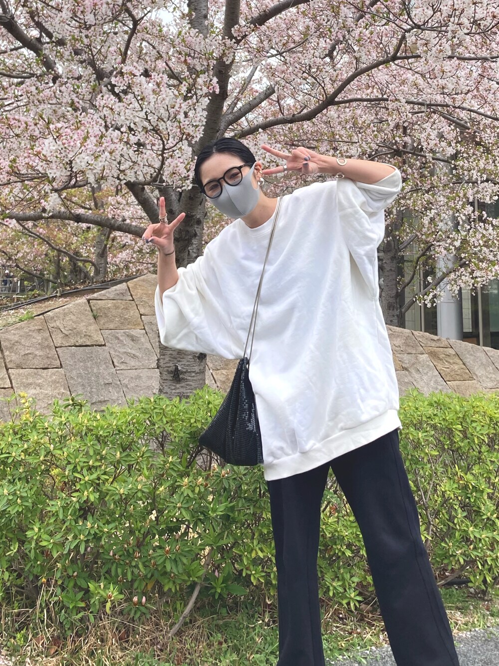 「オトナカジュアル、シンプルコーデ、休日スタイル、春、ビッグシルエット、ノーティカ、ユニクロ、オーバーサイズ、nautica、NAUTICA、UNIQLO、OAMC、ごきげんウィーク、154cm、スウェット」｜「NAUTICAのNAUTICA/ノーティカ Basic Crewneck Sweatshirt/ベーシッククルーネックスウェットシャツ（スウェット、ホワイト系）」を使った、aさん（レディース・154cm）の春コーディネートの1枚目の写真