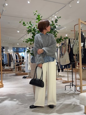 「Jena espace merveilleux（ジェナ　エスパスメルヴェイユ）の【WEB限定新色登場！】【6色展開・3サイズ展開カラー有】トロミイージーパンツ2（その他パンツ、ホワイト系）」を使った、yoshi2316さん（レディース・159cm）の秋コーディネート