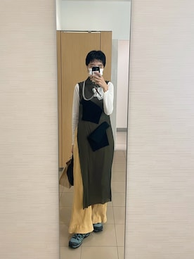「アイテム（スニーカー）」を使った、miyuさん（レディース・165cm・20代）の秋コーディネート