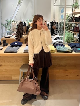 「Kastane（カスタネ）のアイテム（その他パンツ）」を使った、itabaさん（レディース・161cm）の秋コーディネート