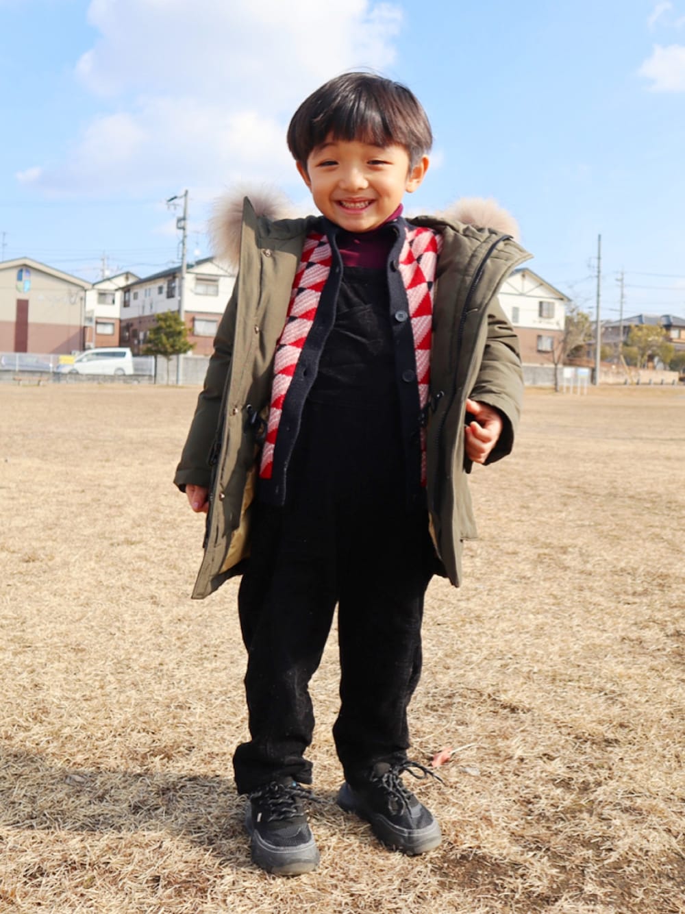 「キッズファッション、男の子コーデ、男の子、冬コーデ、あったかコーデ、MARNI、ZARA、オールインワン、5歳、5歳男の子」｜「ZARAのアイテム（オールインワン・サロペット、ブラック系）」を使った、kotaroさん（キッズ・100cm）の冬コーディネートの1枚目の写真