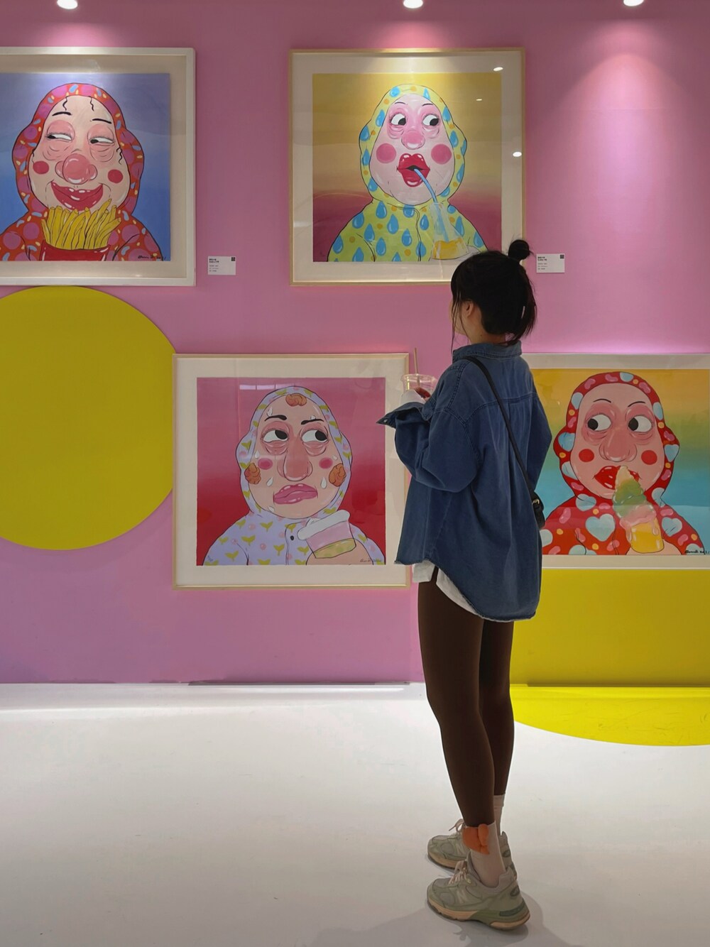 「沈阳」｜「NEW BALANCEのアイテム（シューズ、グリーン系）」を使った、鸟小姐さん（レディース・168cm）の春コーディネートの1枚目の写真