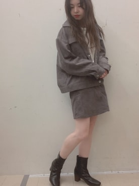 「NICE CLAUP（ナイスクラップ）のアイテム（セットアップ）」を使った、marieさん（レディース・158cm）の秋コーディネート