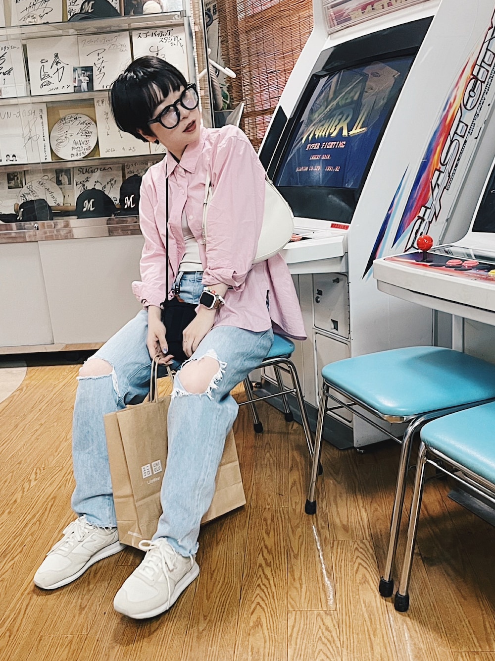 「シンプルスタイル、レトロガール、お出かけコーデ、ＧＷ、デニムコーデ、ピンクシャツ、春カラー」｜「UNIQLOのアイテム（シャツ/ブラウス、ピンク系）」を使った、あーさん(相互フォロー）さん（レディース・150cm）の春コーディネートの1枚目の写真