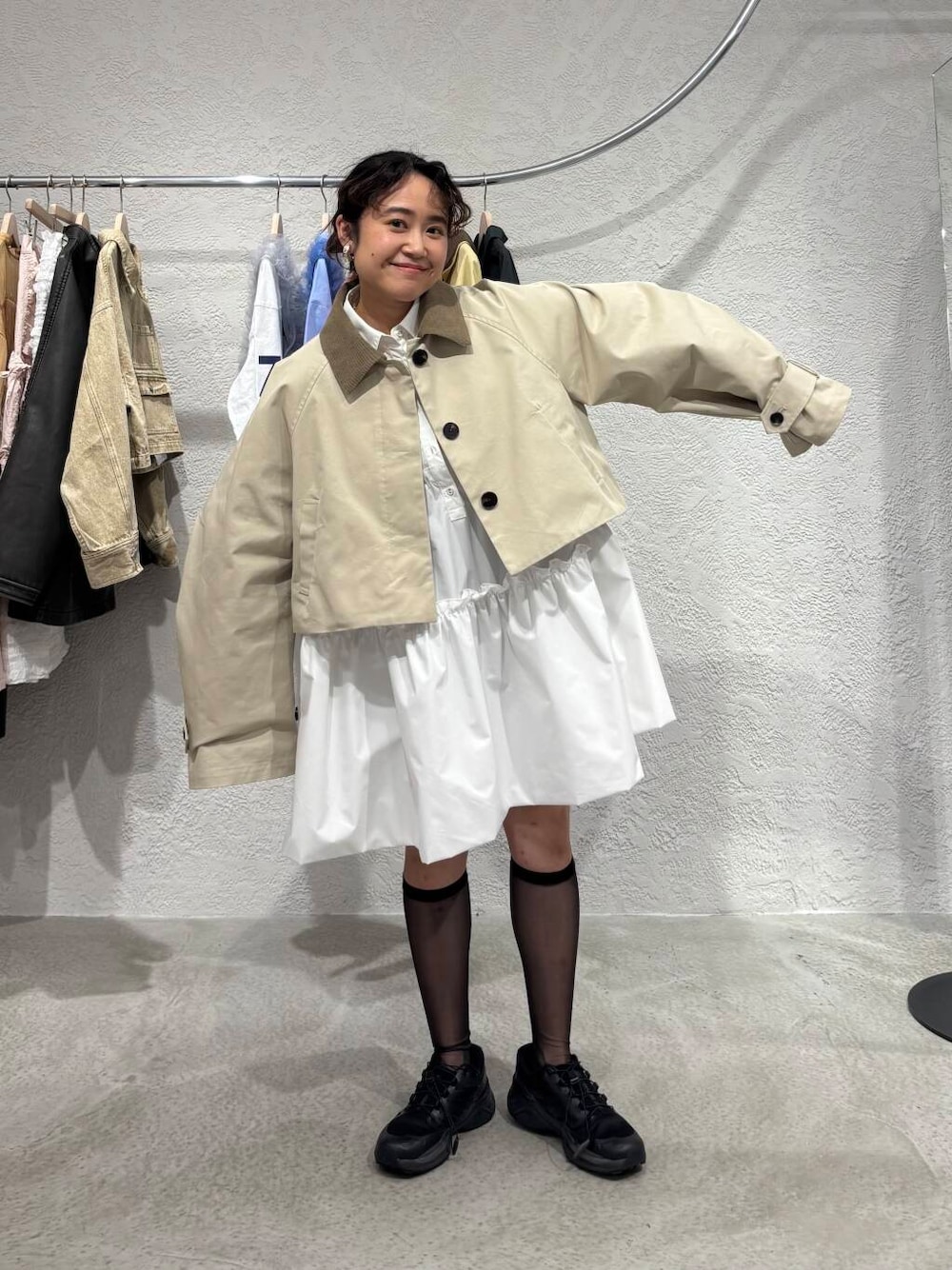 IMOKOさんの「ティアードバルーンミニワンピース（KBF）」を使ったコーディネートの1枚目の写真