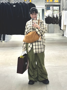 「アイテム（スニーカー）」を使った、IMOKOさん（レディース・148cm）の夏コーディネート