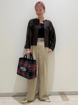 「タックパンツ」｜西澤さん（レディース・159cm）の秋コーディネート