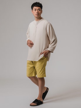 「EDIFICE（エディフィス）のアイテム（その他パンツ）」を使った、EDIFICE OFFICIALさん（メンズ・176cm）の夏コーディネート