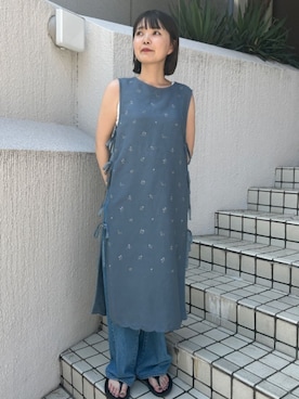 「fig Ｌondon（フィグロンドン）の_Buttercup apron dress（ワンピース、ブルー系）」を使った、アトリエドゥサボンさん（レディース・156cm）の夏コーディネート