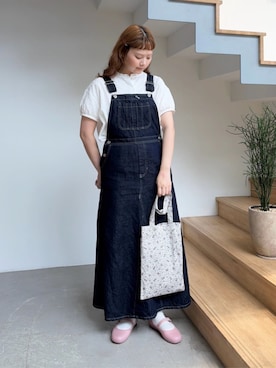 「fig Ｌondon（フィグロンドン）のC/L DENIM jumper skirt（ワンピース、ブルー系）」を使った、アトリエドゥサボンさん（レディース・150cm）の夏コーディネート