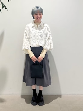「fig Ｌondon（フィグロンドン）のpetit grandma bag（ハンドバッグ、ブラック系）」を使った、アトリエドゥサボンさん（レディース・153cm）の夏コーディネート