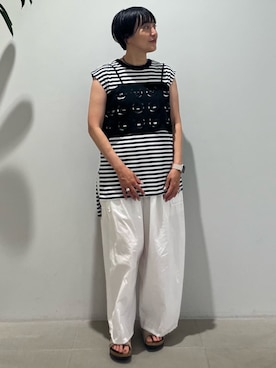 「I am I in fact...（アイアムアイインファクト）のSUSIE PANTS（その他パンツ、ホワイト系）」を使った、アトリエドゥサボンさん（レディース・156cm）の夏コーディネート
