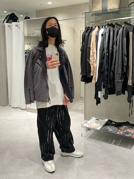 「ナイロンパンツ」｜「アイテム（ライダースジャケット）」を使った、おかださん（メンズ・175cm）の春コーディネート