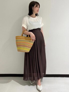 TIARA STAFFさんのコーディネート