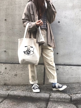 「チャックテイラー」｜「アイテム（ミリタリージャケット）」を使った、mameさん（レディース・159cm）の秋コーディネート