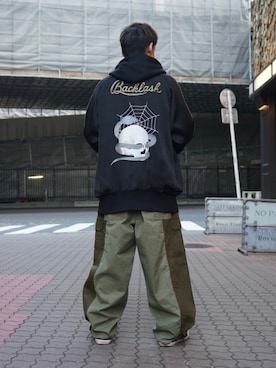 「ISAMU KATAYAMA BACKLASH（イサムカタヤマバックラッシュ）のアイテム（スニーカー）」を使った、yoshiaki matsufujiさん（メンズ・165cm）の冬コーディネート