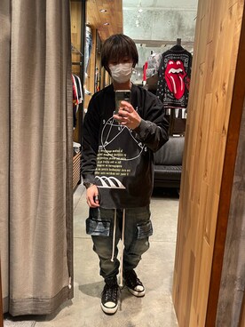 「ROYAL FLASH（ロイヤルフラッシュ）のアイテム（スウェット）」を使った、yoshiaki matsufujiさん（メンズ・165cm）の春コーディネート