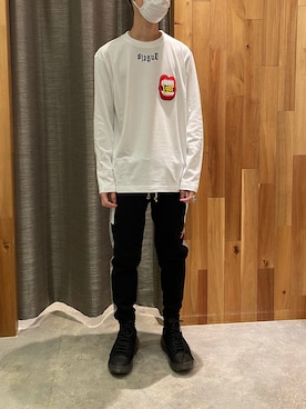 「ROYAL FLASH（ロイヤルフラッシュ）のアイテム（スニーカー）」を使った、yoshiaki matsufujiさん（メンズ・165cm）の秋コーディネート