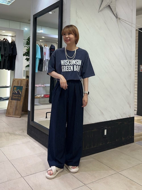 【UNISEX】アシッドウォッシュ加工ロゴTEE