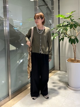 「アイテム（バンダナ/スカーフ）」を使った、manaさん（レディース・159cm）の秋コーディネート
