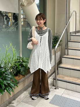 「ベロア」｜「アイテム（スウェットパンツ）」を使った、manaさん（レディース・159cm）の秋コーディネート