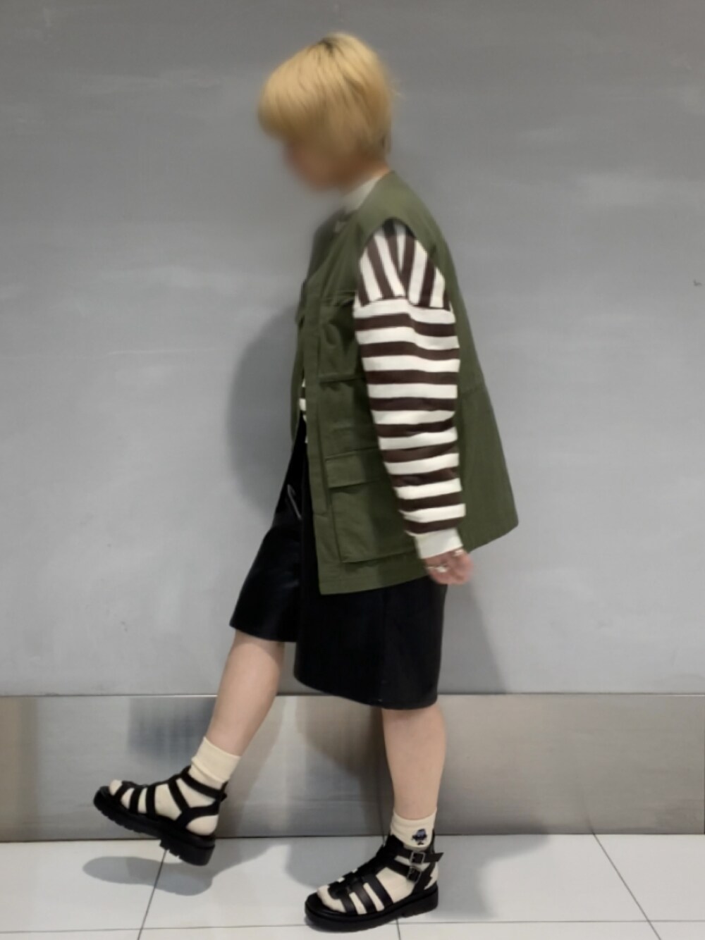 【この夏はチェリーコーデを楽しみたい♪】LV × TMサンダル 1664878374.jpg