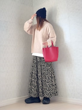 「アイテム（トートバッグ）」を使った、UMiSatoさん（レディース・163cm）の秋コーディネート