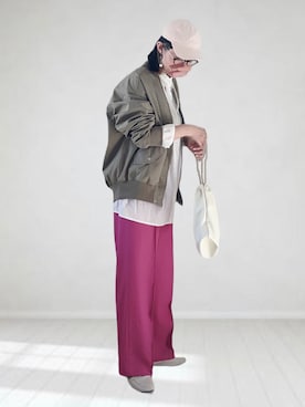 「巾着バッグ」｜「アイテム（MA-1）」を使った、UMiSatoさん（レディース・163cm）の春コーディネート