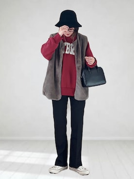 「Wrangler」｜「アイテム（アクセサリー）」を使った、UMiSatoさん（レディース・163cm）の秋コーディネート
