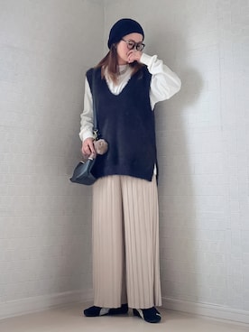 「アイテム（ベスト）」を使った、UMiSatoさん（レディース・163cm）の秋コーディネート