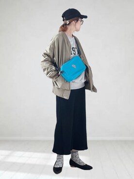 「メガネ女子」｜「アイテム（MA-1）」を使った、UMiSatoさん（レディース・163cm）の春コーディネート