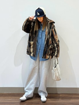 「アイテム（キャップ）」を使った、UMiSatoさん（レディース・163cm）の冬コーディネート