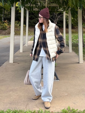 「アイテム（スウェットパンツ）」を使った、UMiSatoさん（レディース・163cm）の秋コーディネート