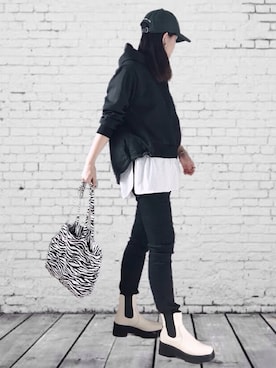 「MATCH&more（マッチアンドモア）のアイテム」を使った、UMiSatoさん（レディース・163cm）の秋コーディネート