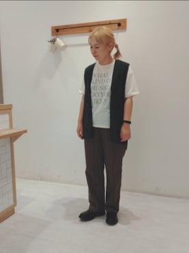 「アイテム（ドレスシューズ、シルバー系）」を使った、Yukiko Katoさん（レディース・158cm）の夏コーディネート