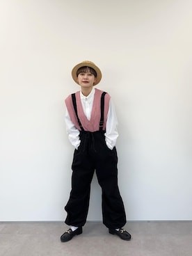 「ニットベスト」｜「アイテム（サロペット/オーバーオール）」を使った、mahoさん（レディース・159cm）の春コーディネート