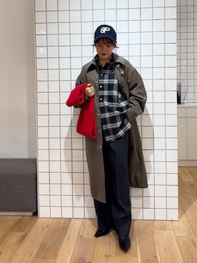 「スラックスパンツ」｜「アイテム（ステンカラーコート）」を使った、ナギサさん（レディース・160cm）の冬コーディネート