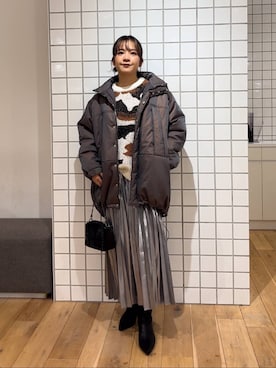 「SENSE OF PLACE by URBAN RESEARCH（センスオブプレイスバイアーバンリサーチ）のニュアンスパターンラメセーター（ニット/セーター）」を使った、ナギサさん（レディース・160cm）の冬コーディネート