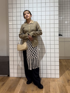 「リブニット」｜「アイテム（スラックス）」を使った、ナギサさん（レディース・160cm）の秋コーディネート