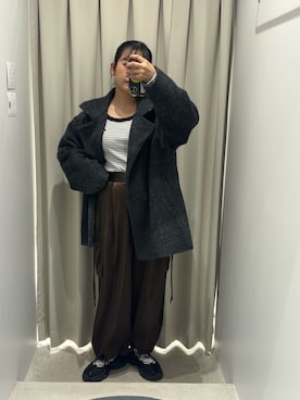 「アイテム（その他アウター、グレー系）」を使った、ナギサさん（レディース・160cm）の秋コーディネート