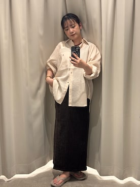「SENSE OF PLACE by URBAN RESEARCH(センスオブプレイスバイアーバンリサーチ)のメタルボタンピーチタッチルーズシャツ(シャツ/ブラウス、ベージュ系)」を使った、ナギサさん(レディース・160cm)の夏コーディネート