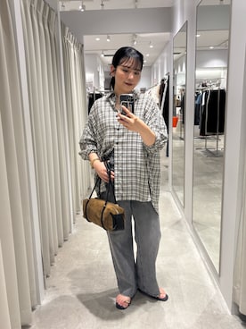 「SENSE OF PLACE by URBAN RESEARCH(センスオブプレイスバイアーバンリサーチ)の『接触冷感』UVケアチェックルーズシャツ(シャツ/ブラウス、ホワイト系)」を使った、ナギサさん(レディース・160cm)の夏コーディネート