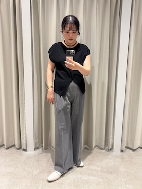 「SENSE OF PLACE by URBAN RESEARCH(センスオブプレイスバイアーバンリサーチ)の『洗濯可』シェイプラインセーター(ニット/セーター、ブラック系)」を使った、ナギサさん(レディース・160cm)の春コーディネート