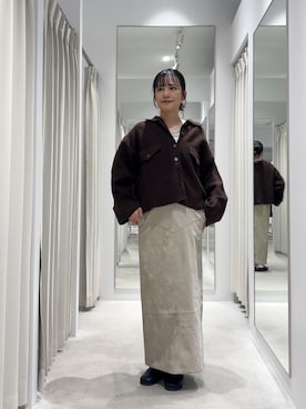 「デートコーデ」｜「アイテム（その他アウター）」を使った、ナギサさん（レディース・160cm）の秋コーディネート