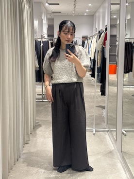 「SENSE OF PLACE by URBAN RESEARCH(センスオブプレイスバイアーバンリサーチ)の『洗濯可』フサフサハーフスリーブニット(ニット/セーター、グレー系)」を使った、ナギサさん(レディース・160cm)の秋コーディネート